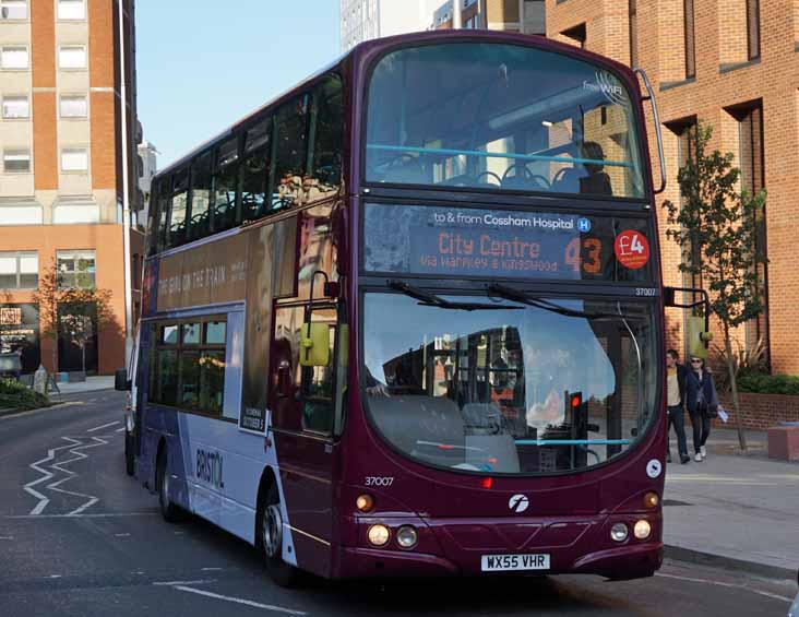 First Bristol Volvo B7TL Wright 37007